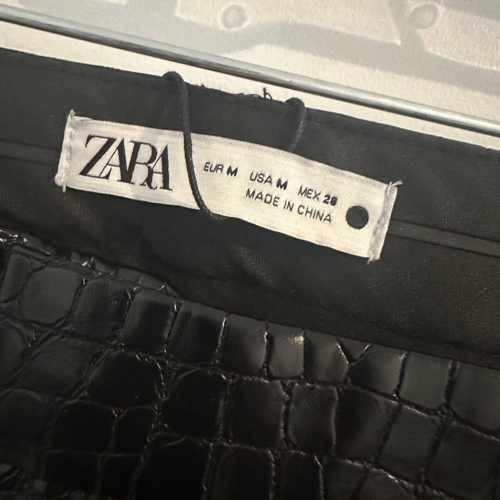 Croc Embossed Pants With Croc-Effect - image 2